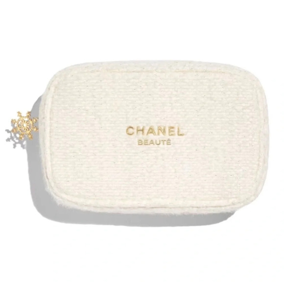 Chanel Holiday Makeup Bag - 2024 Snowflake Zipper and Gift Box - Picture 1 of 4
